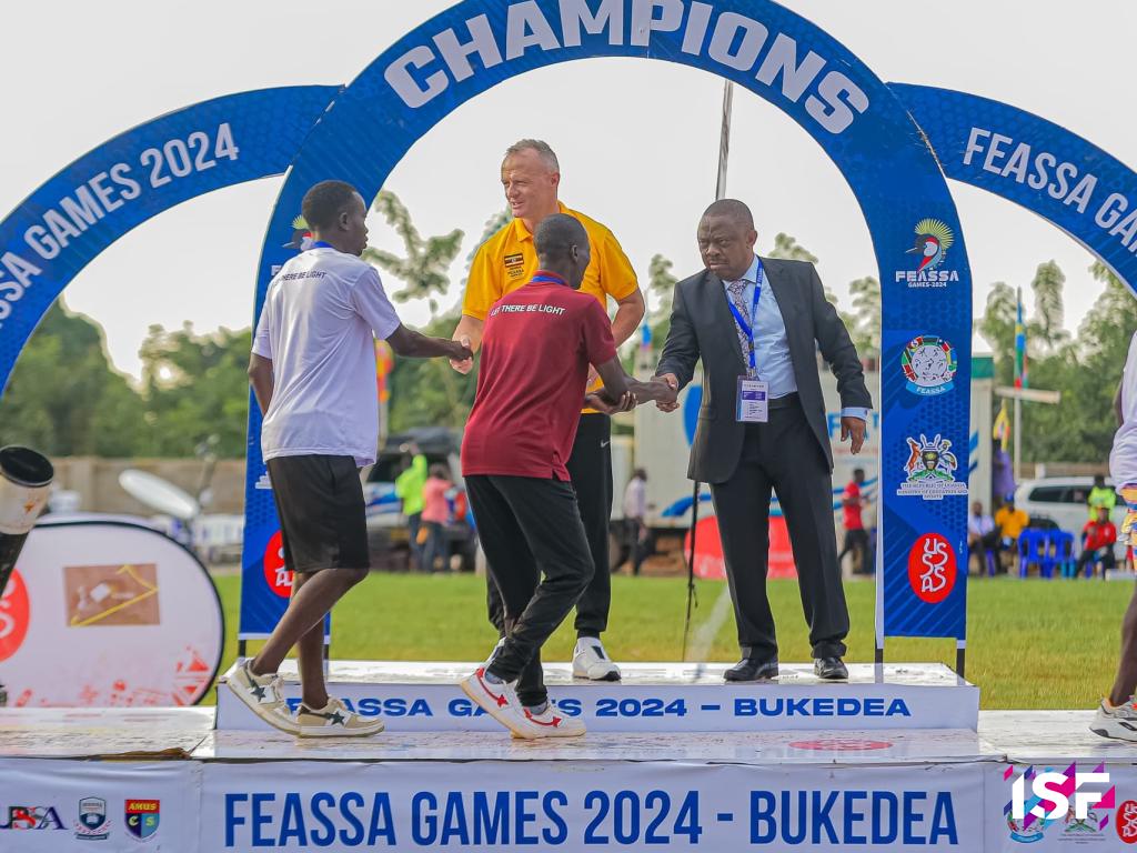 Awarding FEASSSA Games 2024 Laurent Petrynka